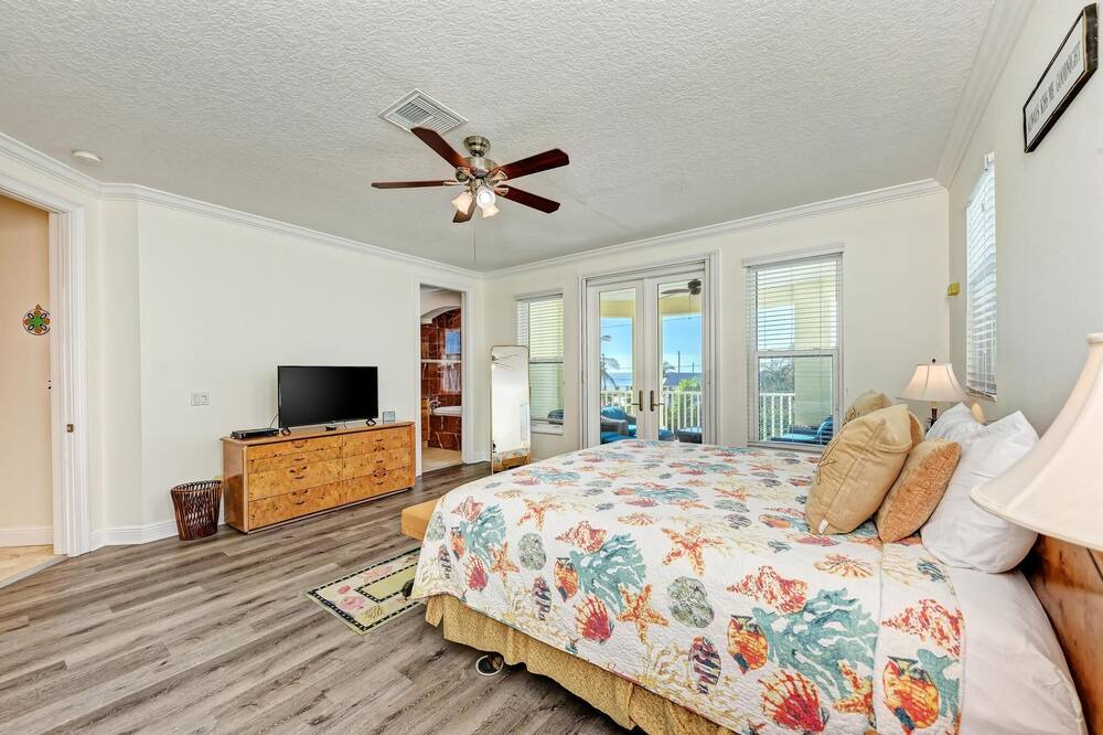 Photo of Bedroom in Whitney Beach