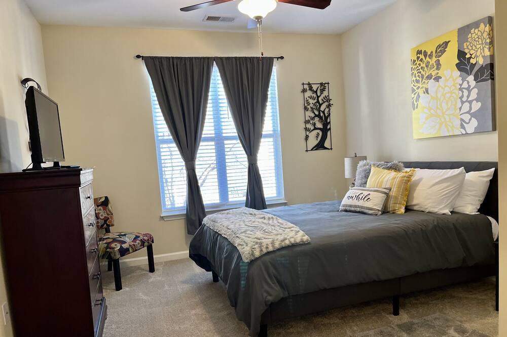 Photo of Bedroom in Holly Springs