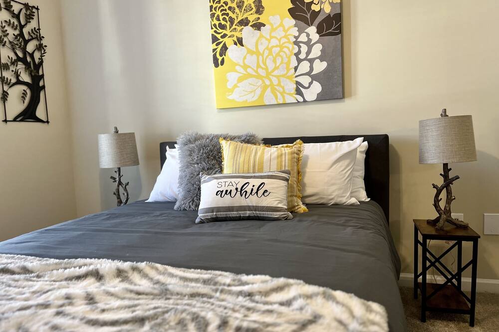 Photo of Bedroom in Holly Springs