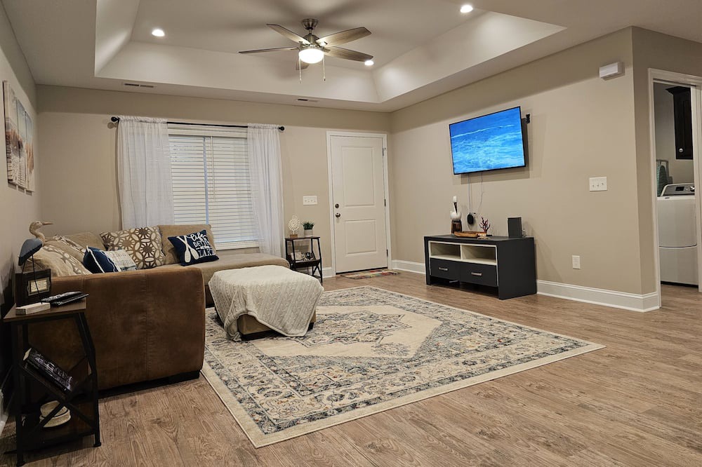 Photo of Livingroom in Manning