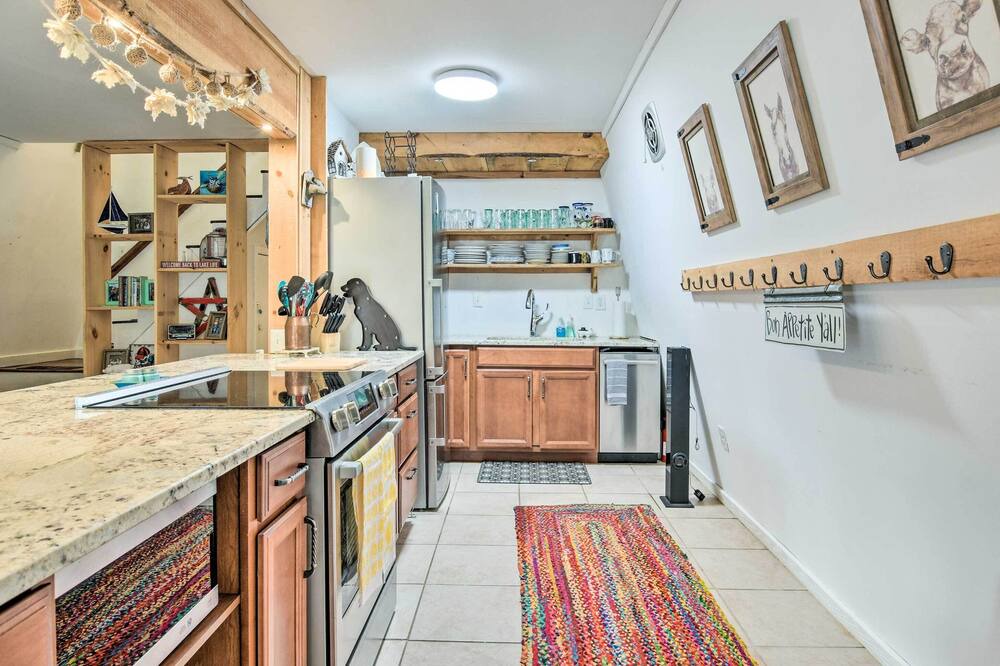 Photo of Kitchen in Tamassee