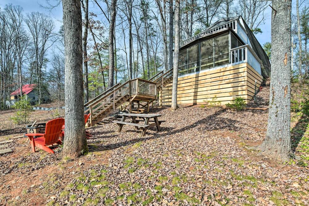 Photo of Outdoor in Tamassee