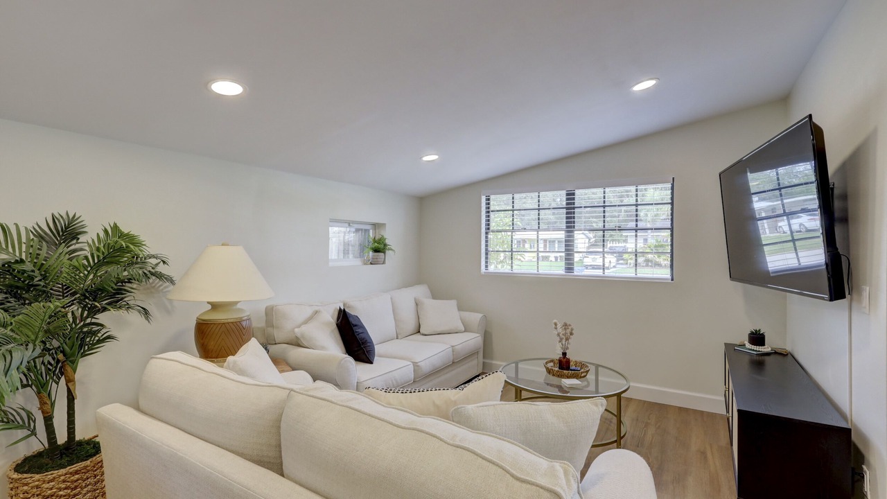 Photo of Livingroom in Sun Bay South