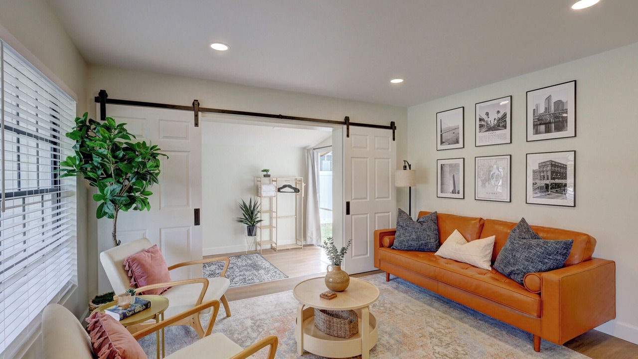Photo of Livingroom in Sun Bay South