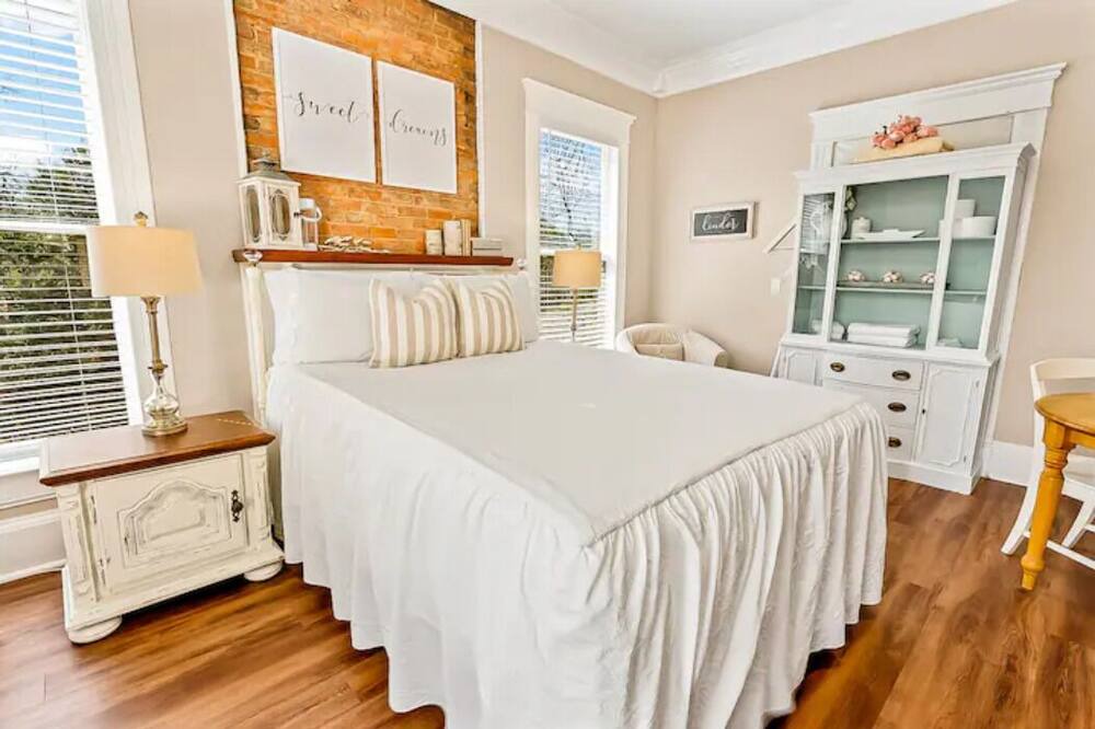 Photo of Bedroom in Winder