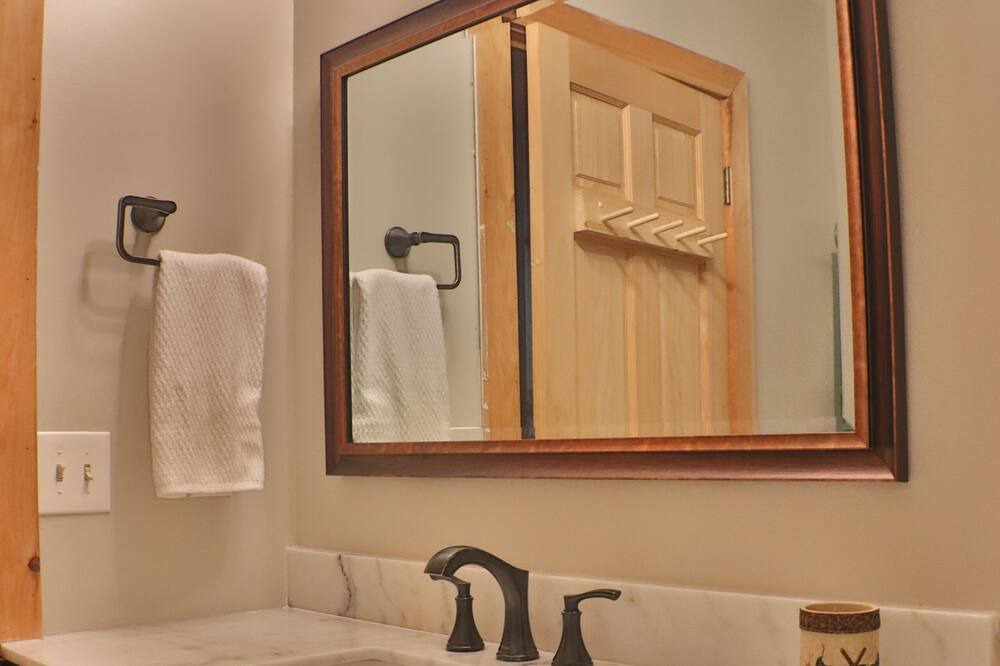 Photo of Bathroom in Martin