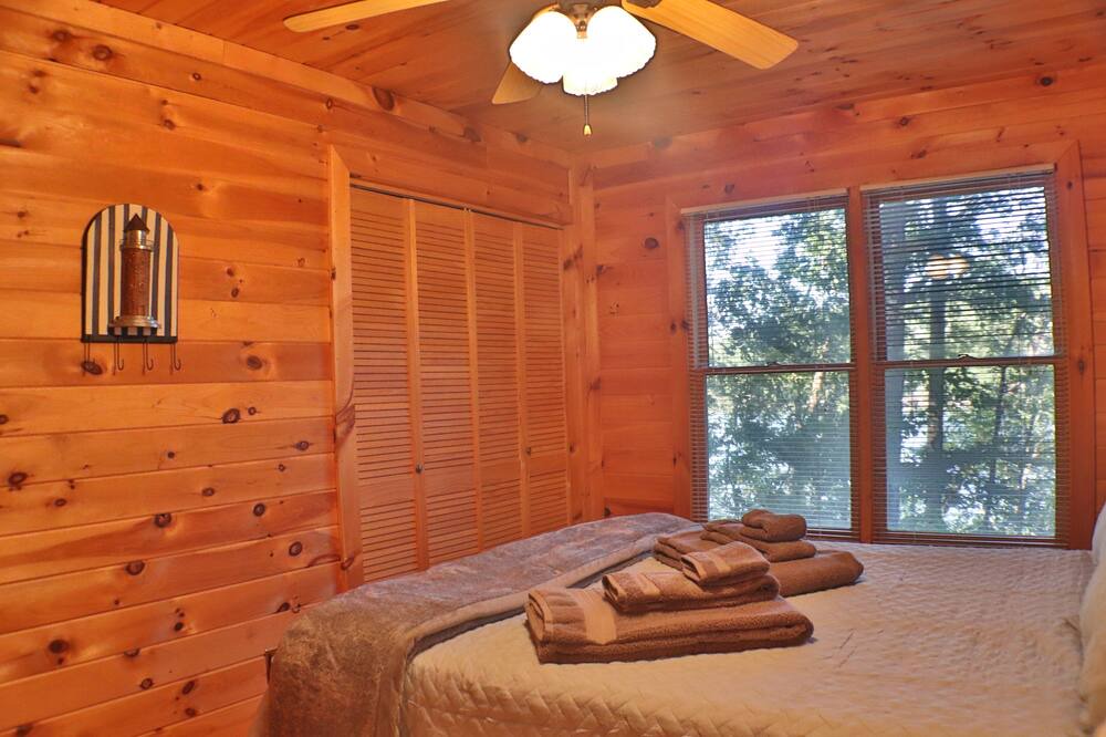 Photo of Bedroom in Martin