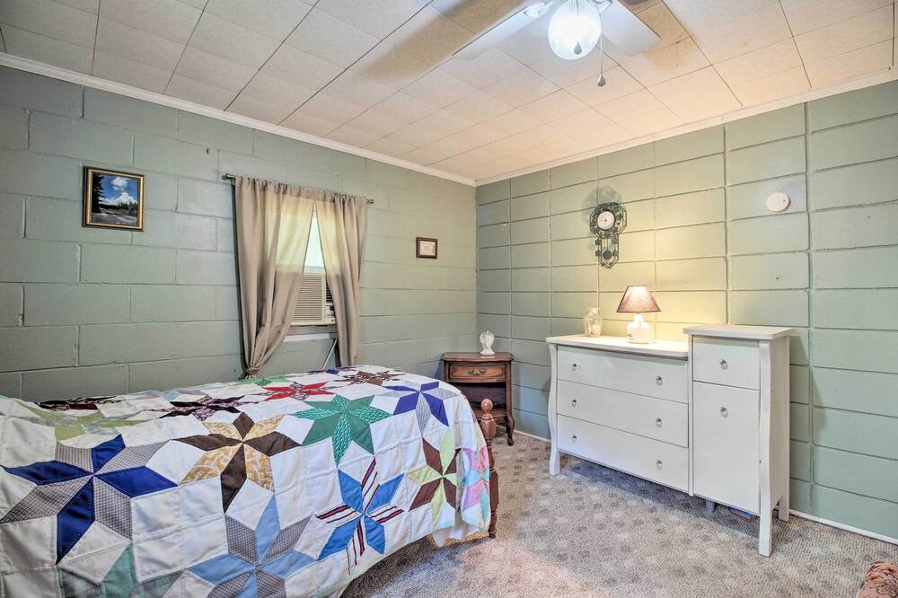 Photo of Bedroom in Pineland