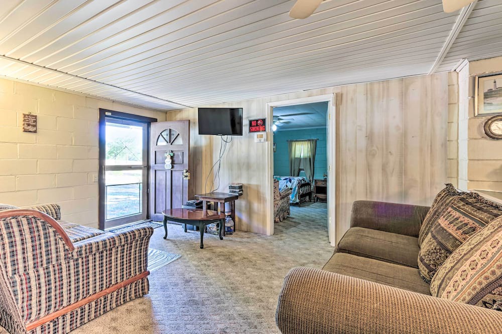 Photo of Bedroom in Pineland