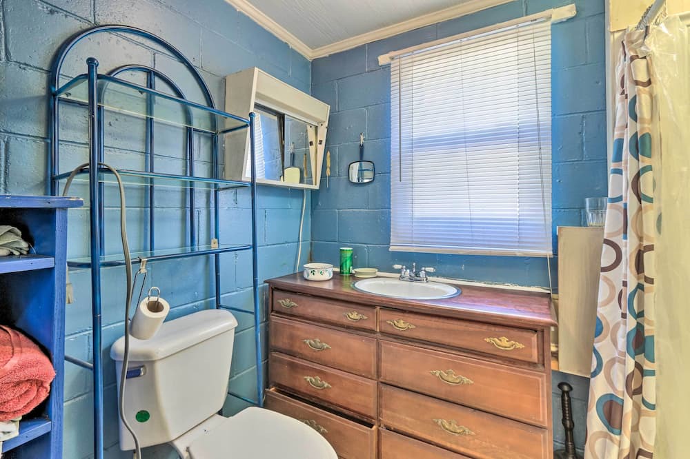 Photo of Bathroom in Pineland