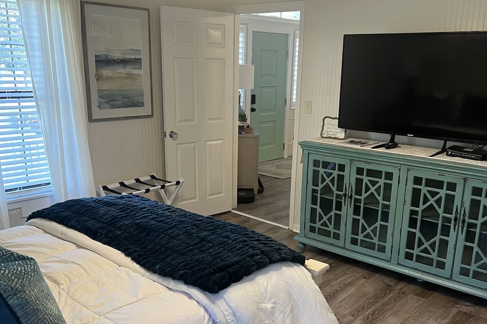 Photo of Bedroom in Cecil
