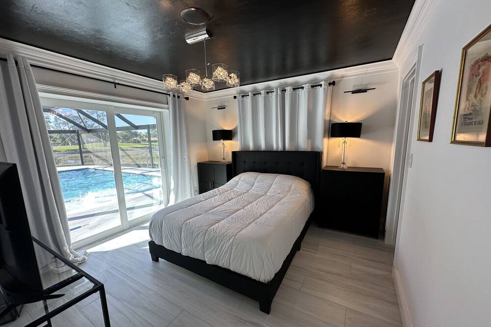 Photo of Bedroom in Lely Golf Estates