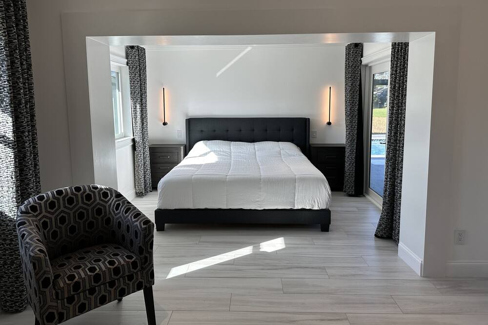 Photo of Bedroom in Lely Golf Estates