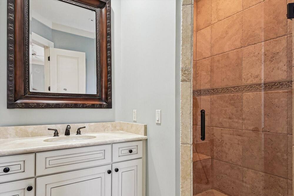Photo of Bathroom in Palmetto Dunes