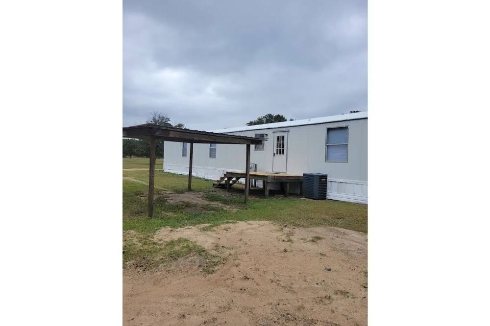 Photo of Outdoor in Barnesville