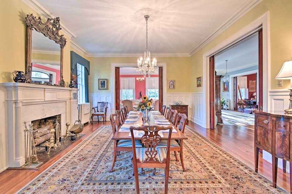 Photo of Livingroom in Cheraw