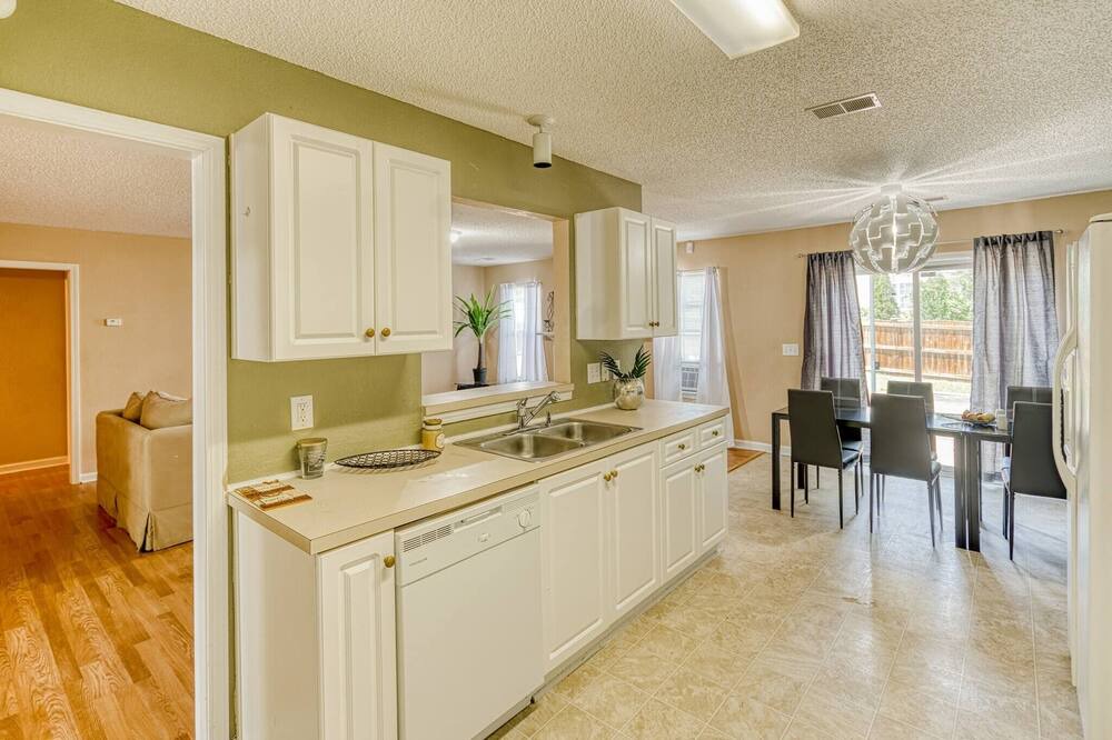 Photo of Kitchen in Huntcliff