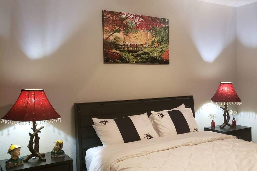 Photo of Bedroom in Huntcliff