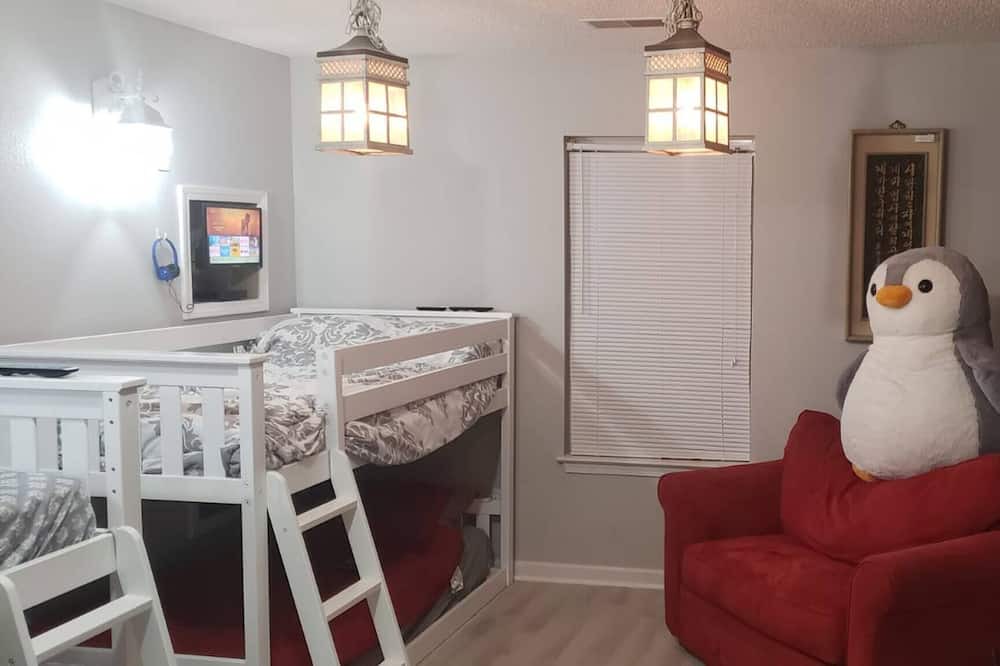 Photo of Bedroom in Huntcliff