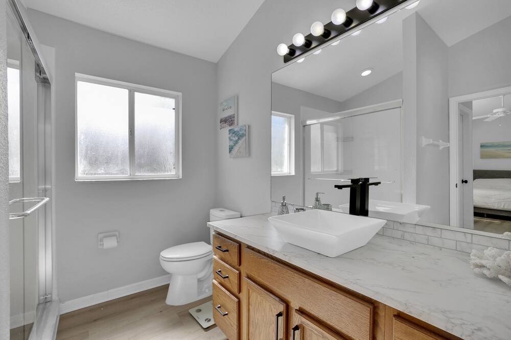 Photo of Bathroom in Hillcrest Estates