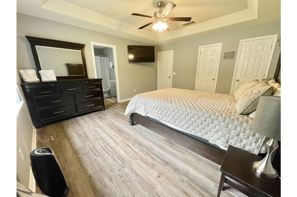 Photo of Bedroom in Walthourville