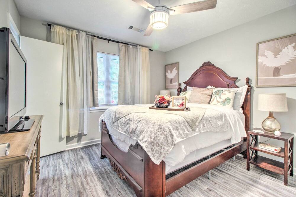 Photo of Bathroom in Hinesville