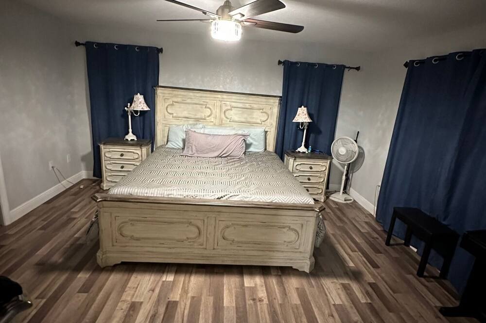 Photo of Bedroom in Fedhaven