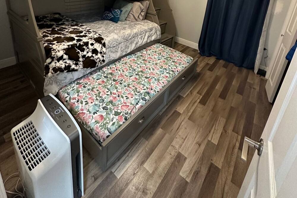 Photo of Bedroom in Fedhaven