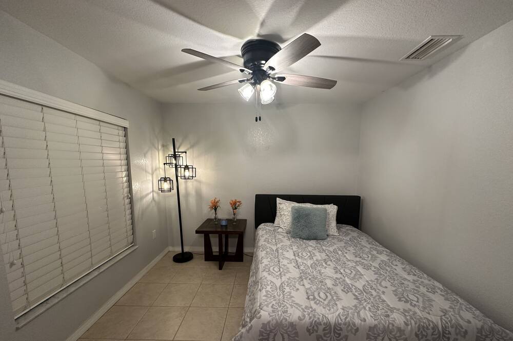 Photo of Bedroom in Fedhaven