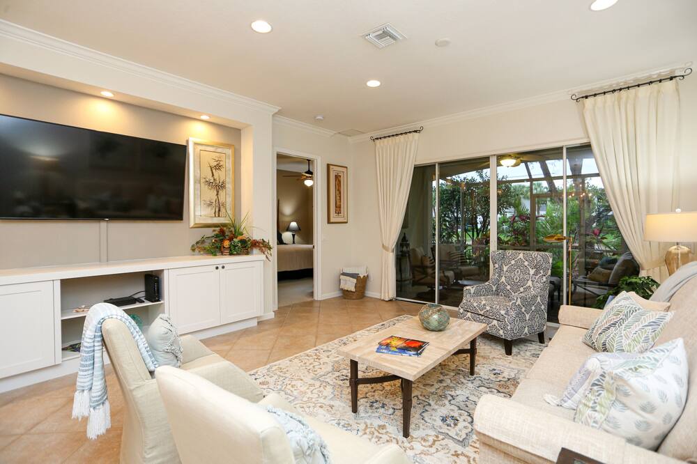 Photo of Livingroom in Naples