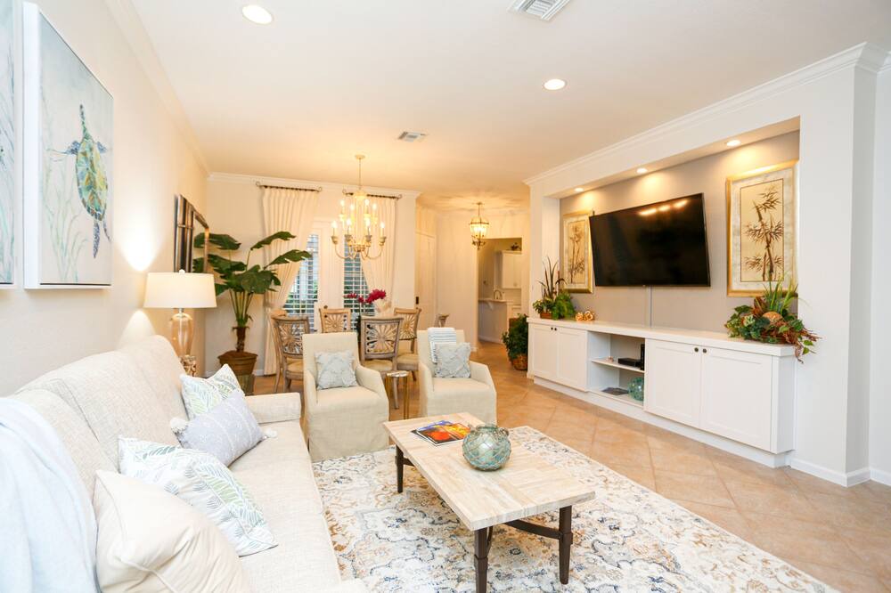 Photo of Livingroom in Naples