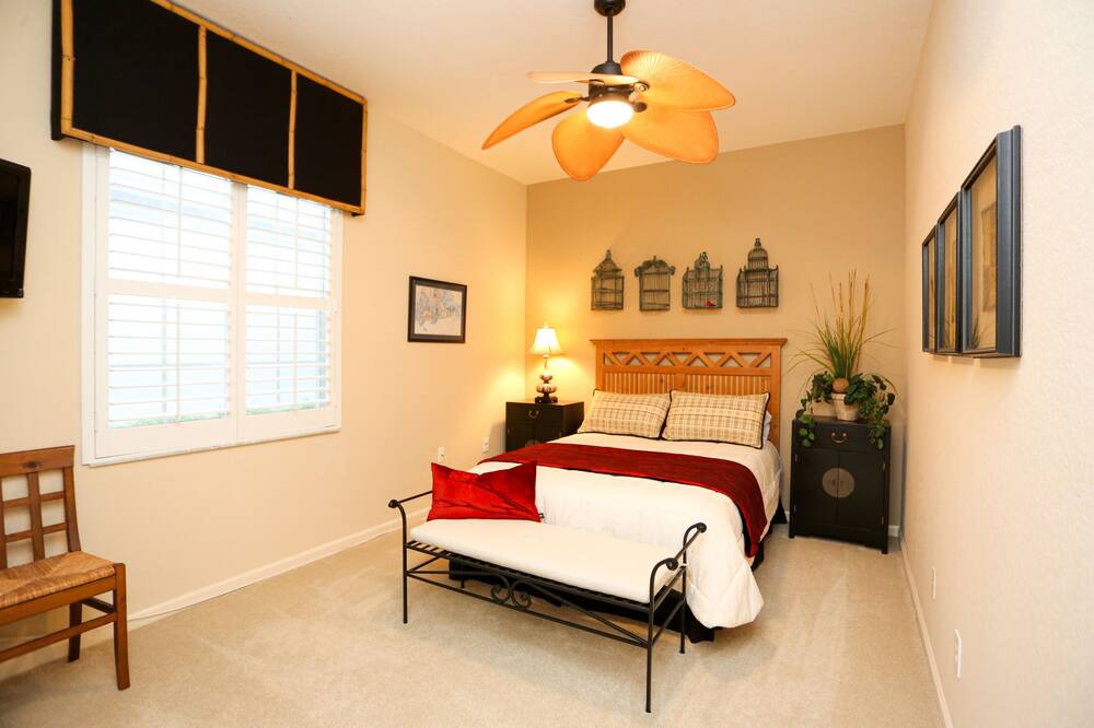 Photo of Bedroom in Naples