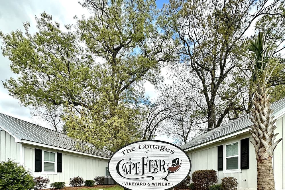 Photo of Outdoor in Elizabethtown