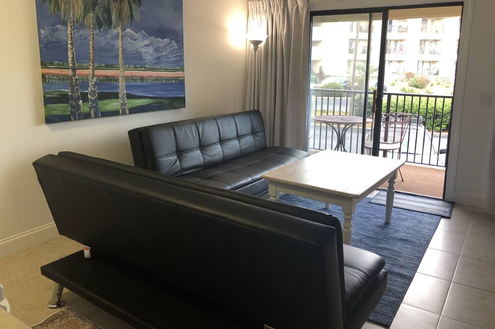 Photo of Livingroom in Folly Field