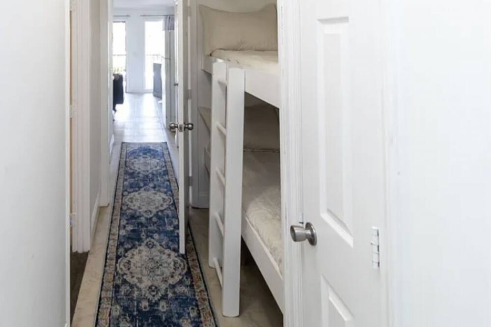 Photo of Bedroom in Folly Field