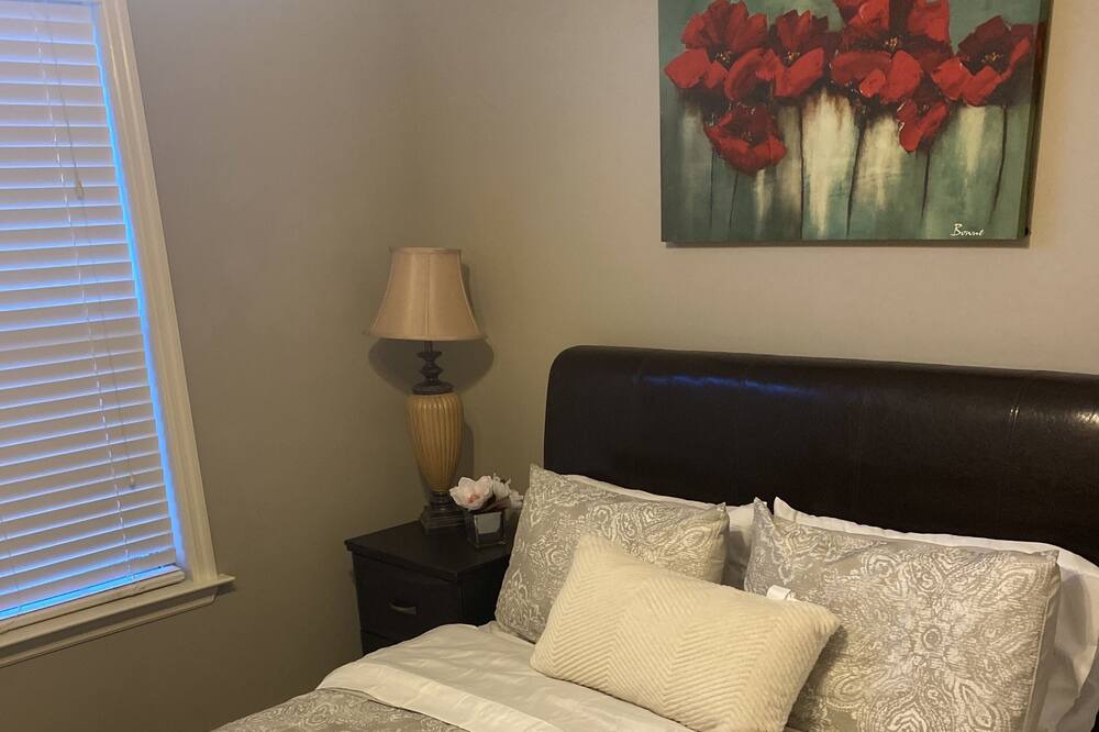 Photo of Bedroom in Hahira