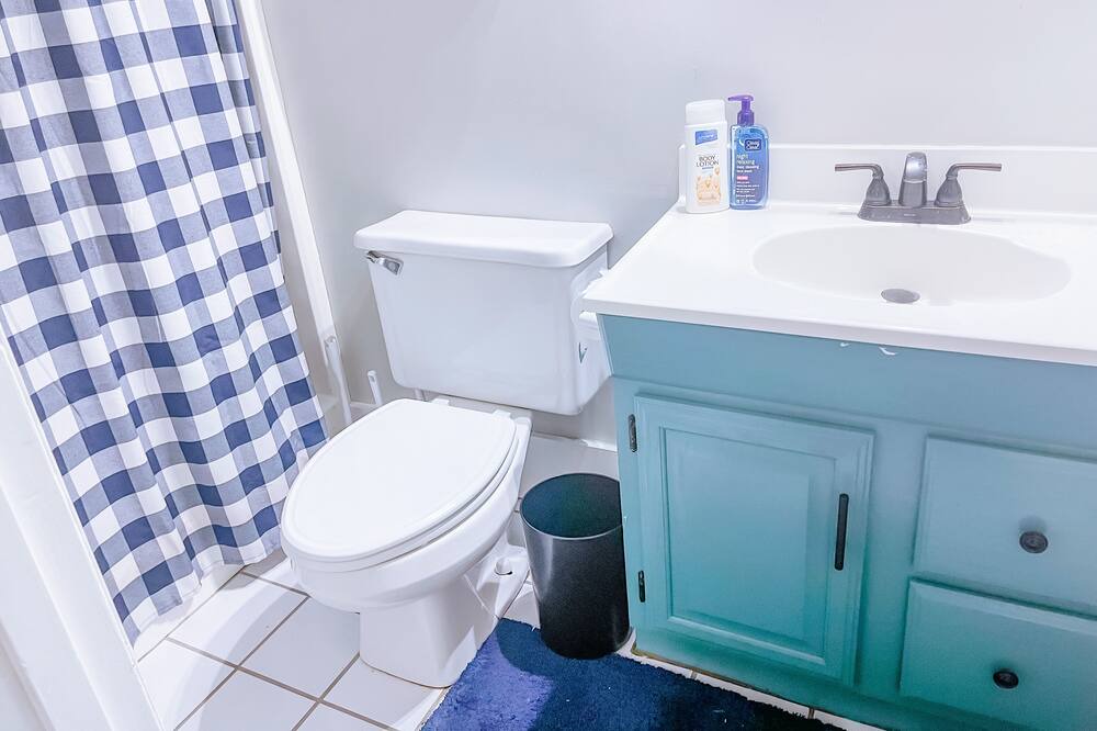 Photo of Bathroom in South View