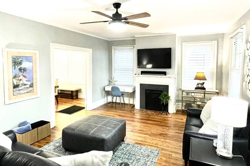 Photo of Livingroom in Olde Town Augusta
