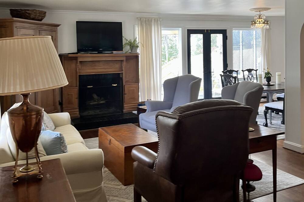 Photo of Livingroom in Greenville