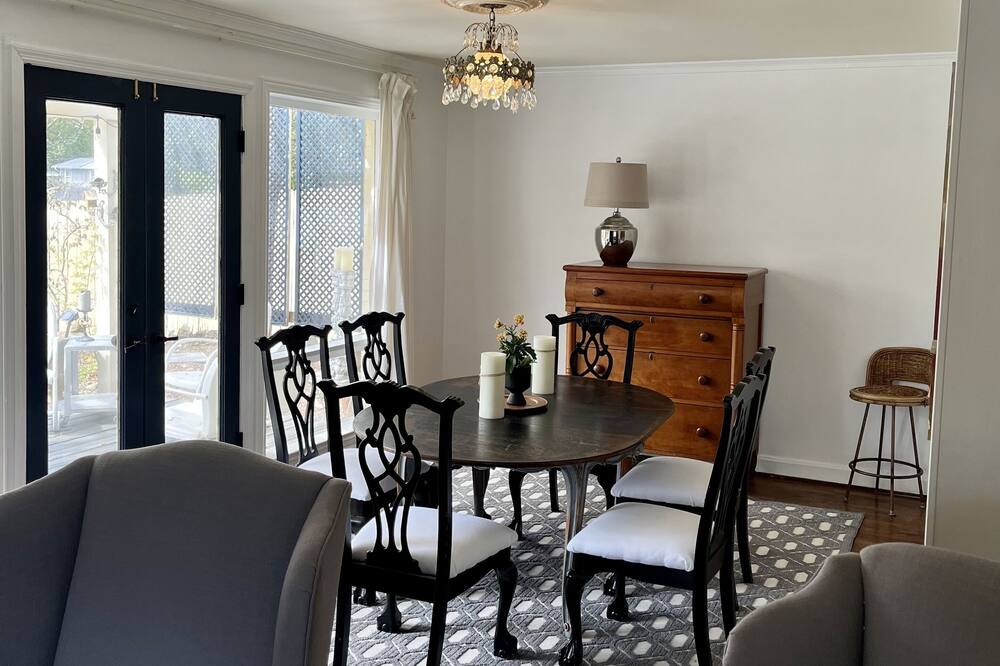 Photo of Livingroom in Greenville