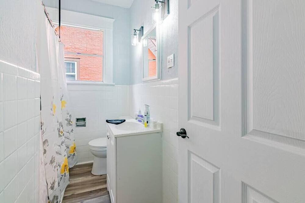 Photo of Bathroom in Midtown