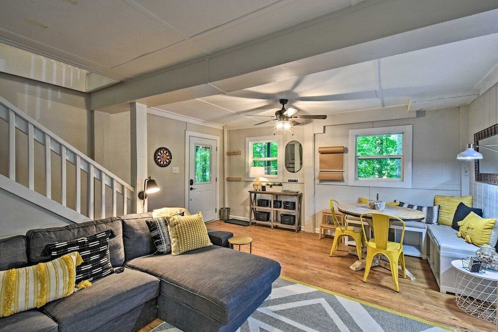 Photo of Others in Martin