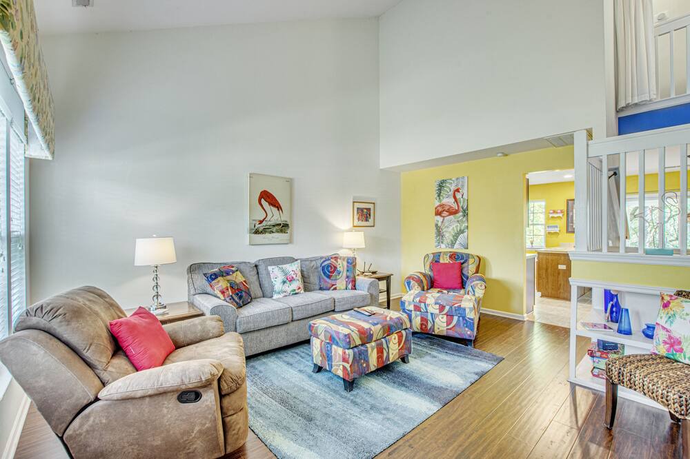 Photo of Livingroom in Charleston