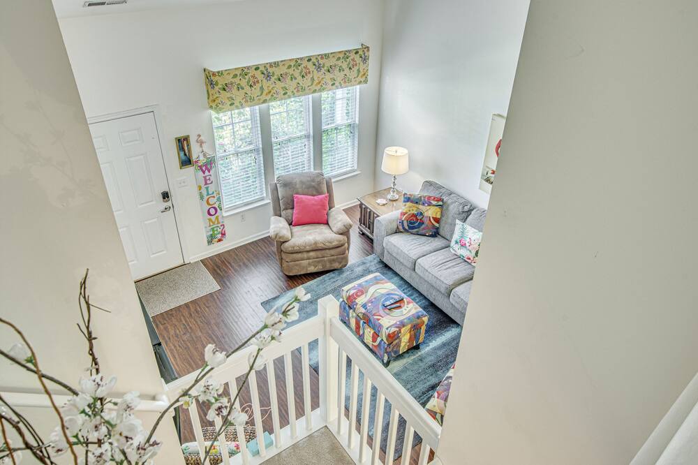 Photo of Livingroom in Charleston