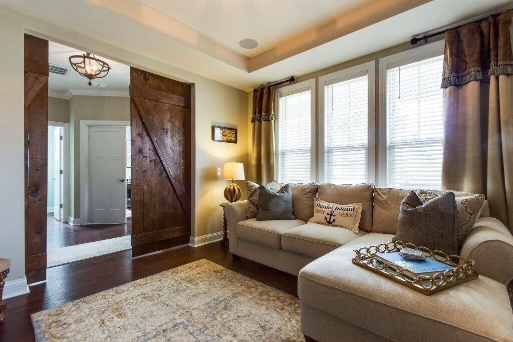 Photo of Livingroom in Charleston