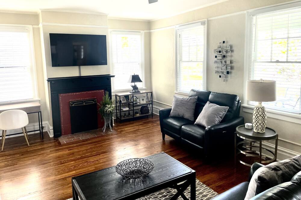 Photo of Livingroom in Olde Town Augusta