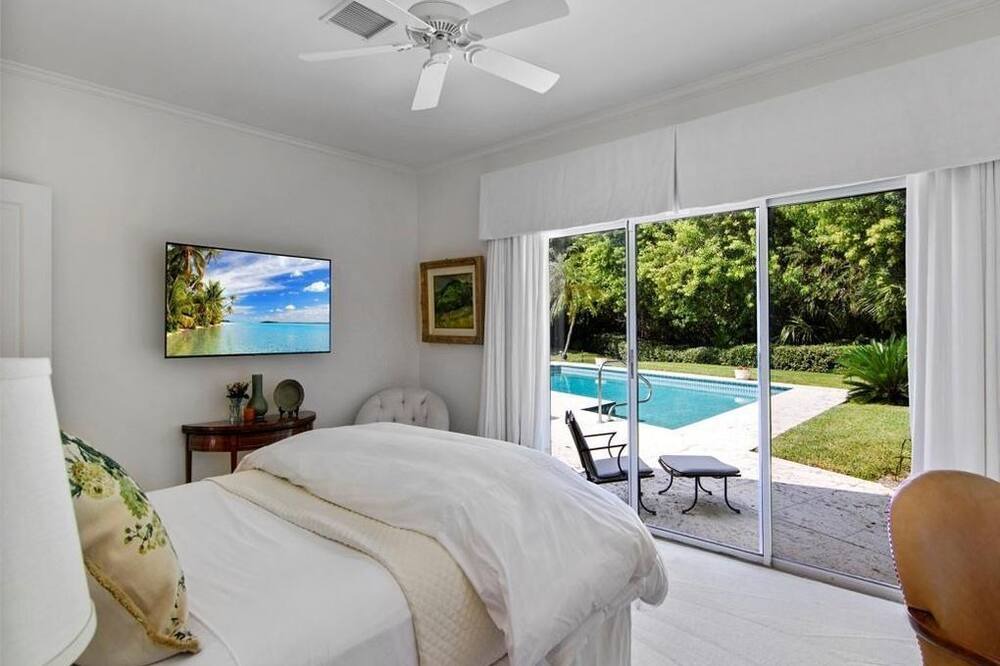 Photo of Others in Indian River Shores