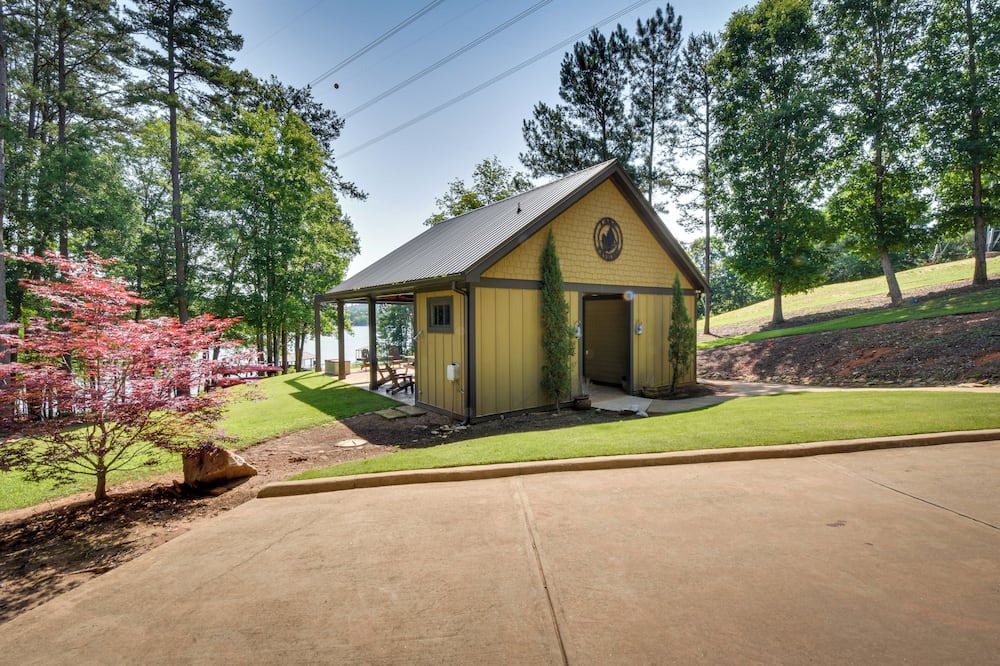 Photo of Outdoor in Toccoa
