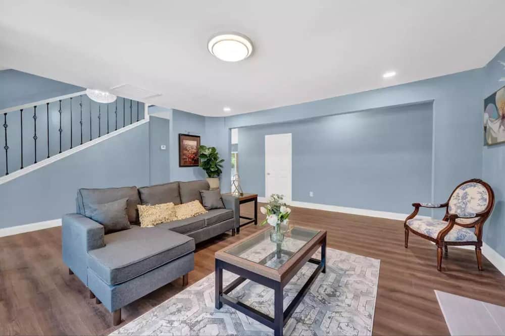 Photo of Livingroom in Walterboro