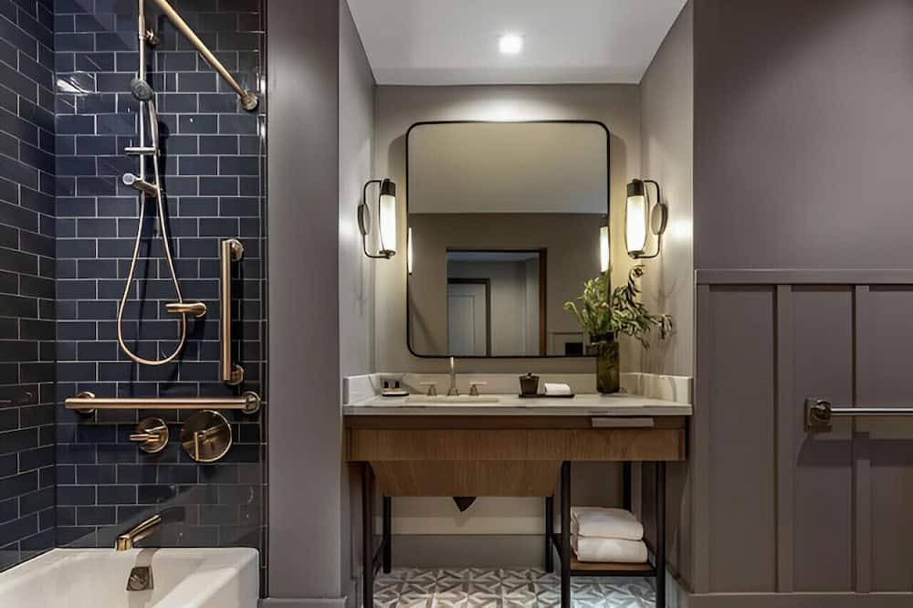 Photo of Bathroom in Hitch Village - Fred Wessels Homes
